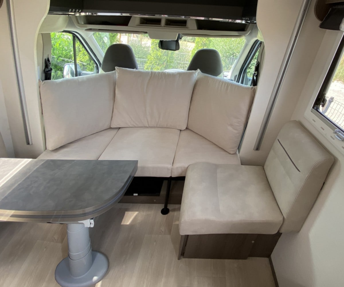 happylounge - das cockpit sofa - xxl Liegefläche für Hubbett oder Dinettenbett bis 220